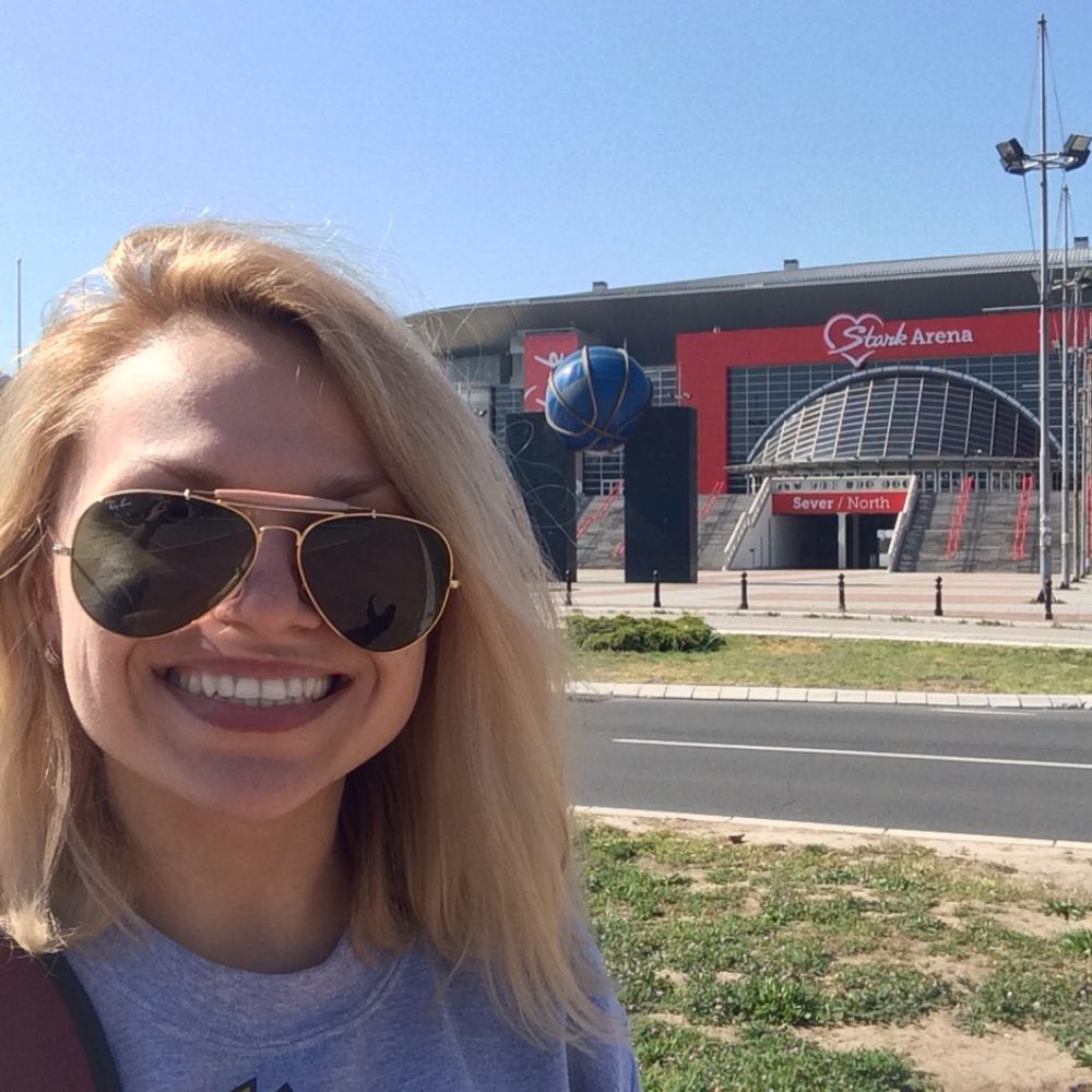 Meet your Posher, Julia